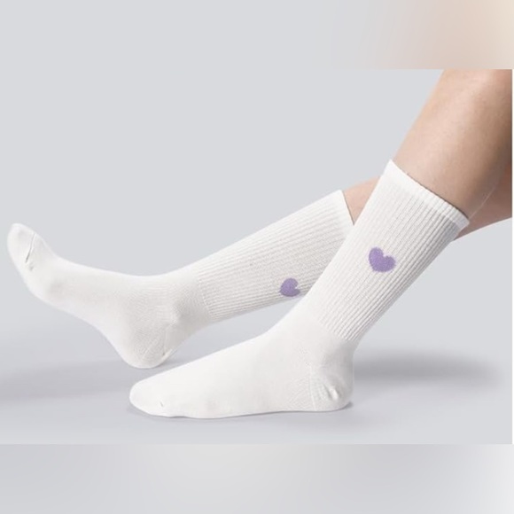 Cute Cotton Crew Athletic Socks - Ankle High, Novelty Fun Heart Design! - Picture 3 of 7